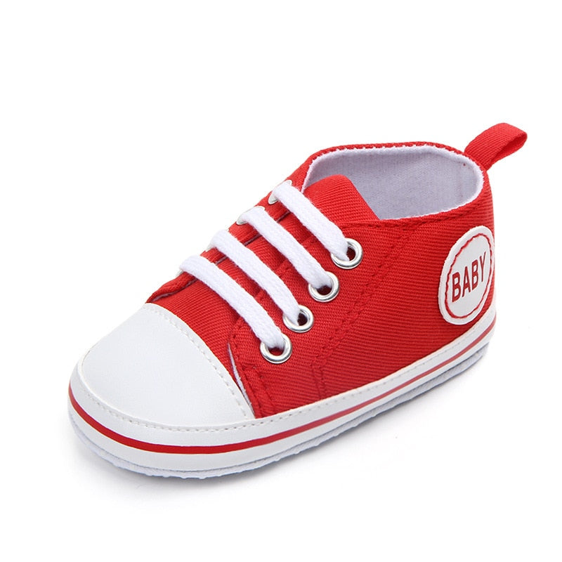 Tênis infantil para bebês estilo All Star: pezinhos na moda, mas com conforto!