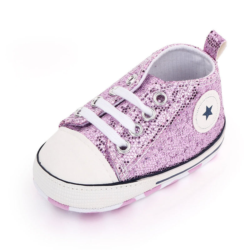 Tênis infantil para bebês estilo All Star: pezinhos na moda, mas com conforto!