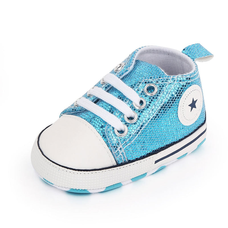 Tênis infantil para bebês estilo All Star: pezinhos na moda, mas com conforto!