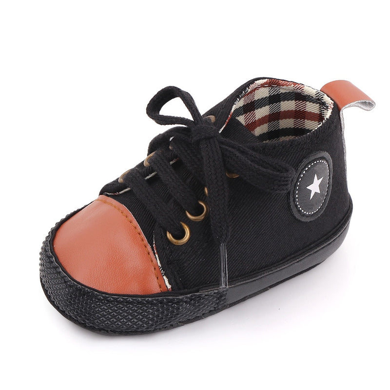 Tênis infantil para bebês estilo All Star: pezinhos na moda, mas com conforto!