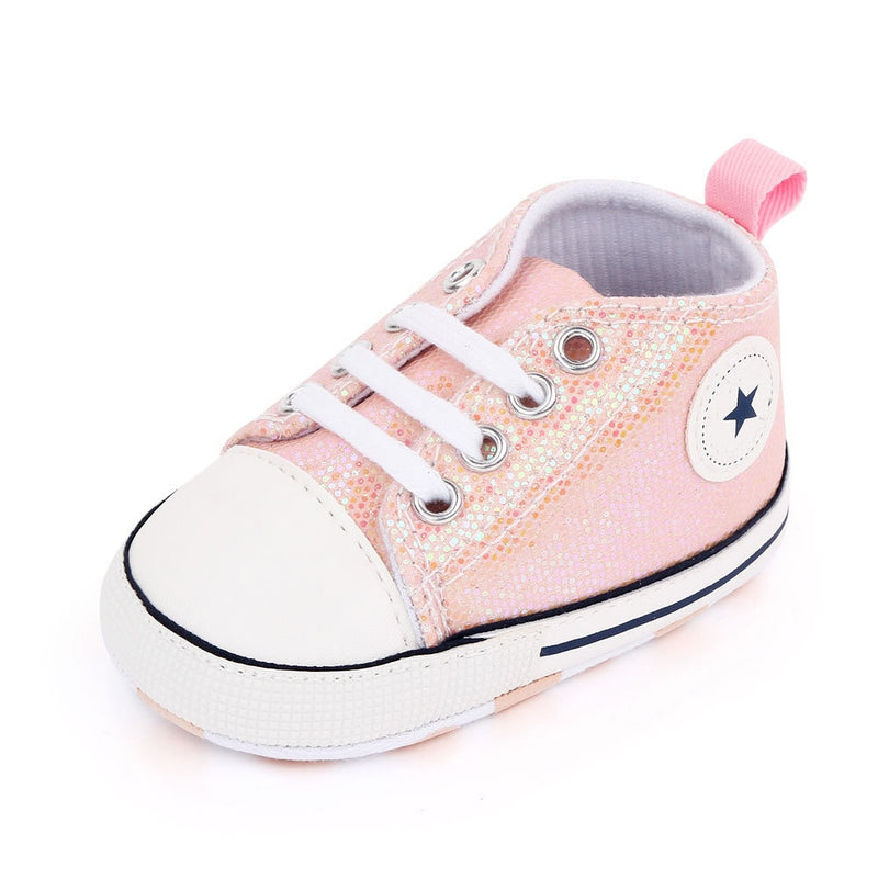 Tênis infantil para bebês estilo All Star: pezinhos na moda, mas com conforto!